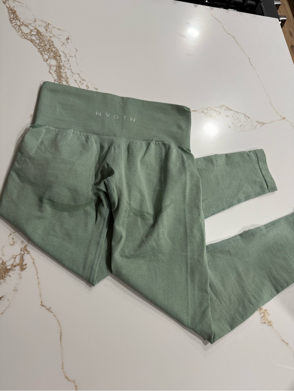 NVGTN contour leggings